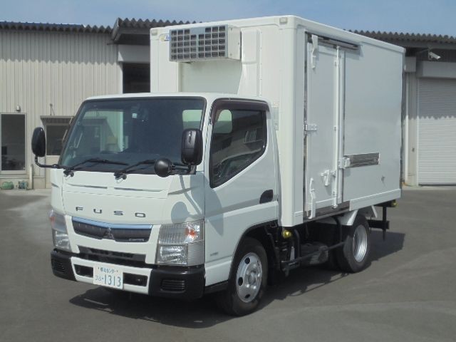 2017 Mitsubishi Canter T
