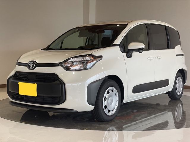 Toyota Sienta HV