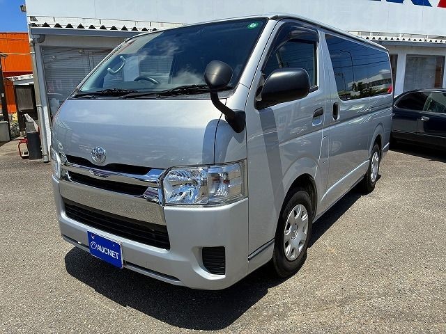Toyota Hiace V