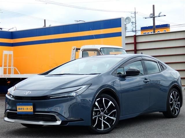 2023 Toyota Prius PHV