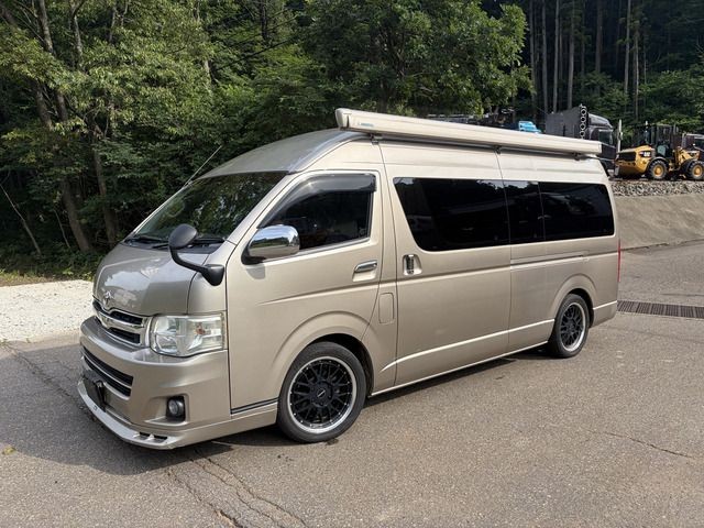 Toyota Hiace V