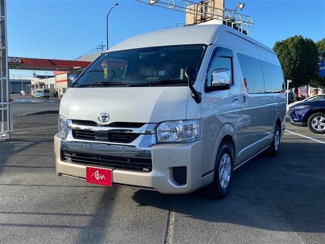 Toyota Hiace W