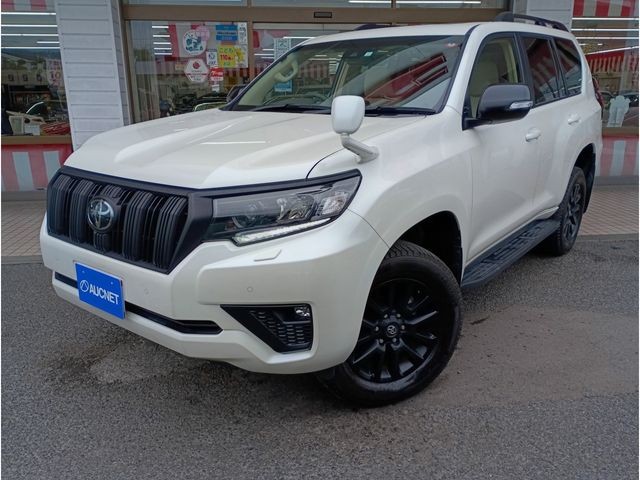 2022 Toyota Land Cruiser Prado