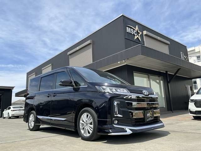 Toyota Noah HV