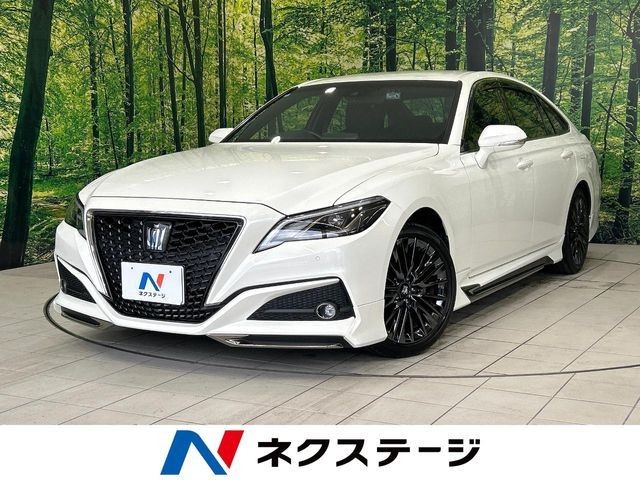 2020 Toyota Crown HV