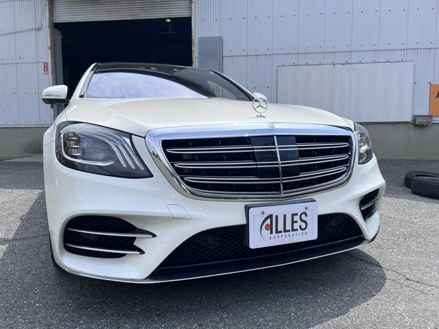 Mercedes-Benz S560