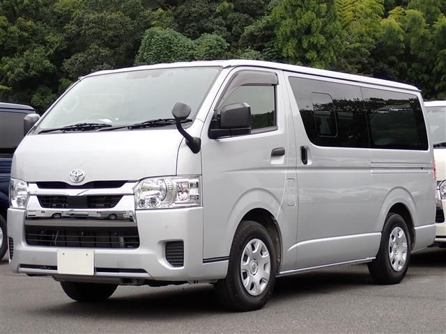 2022 Toyota Hiace V