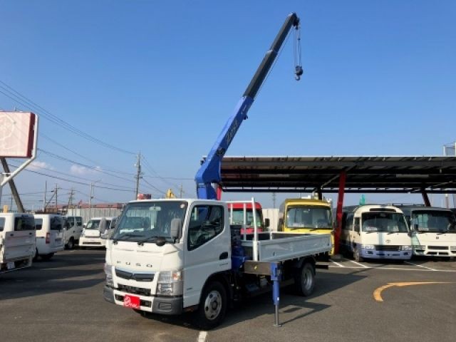 2017 Mitsubishi Canter T