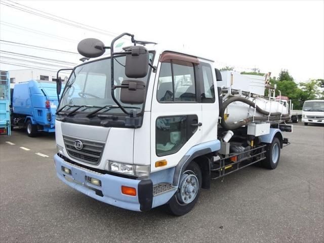 Nissan Diesel Condor