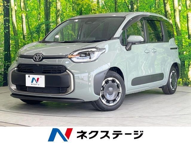 Toyota Sienta HV