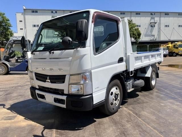 2014 Mitsubishi Canter T