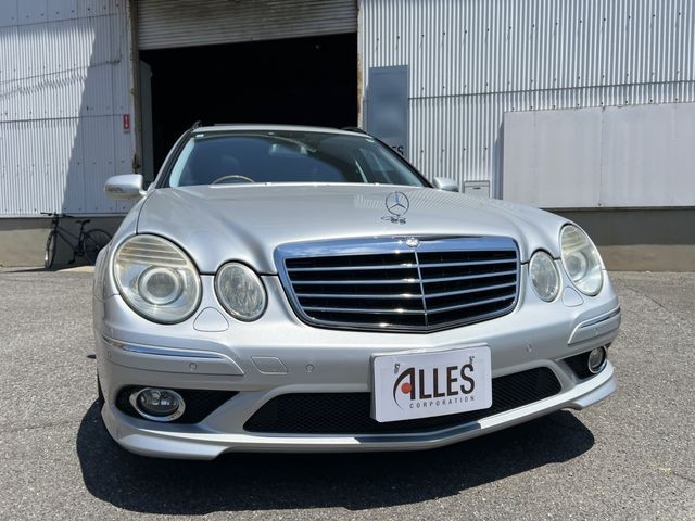 Mercedes-Benz E320