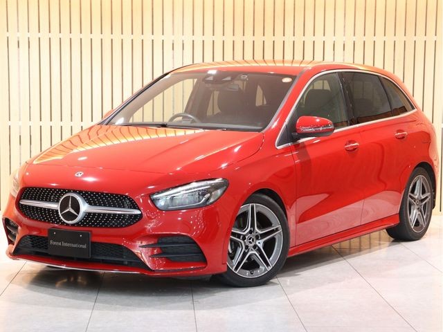 Mercedes-Benz B180