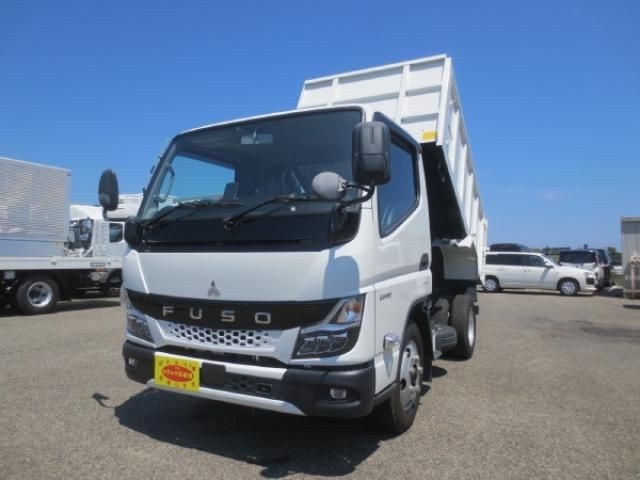 2022 Mitsubishi Canter T