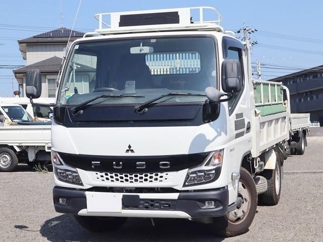 2022 Mitsubishi Canter T