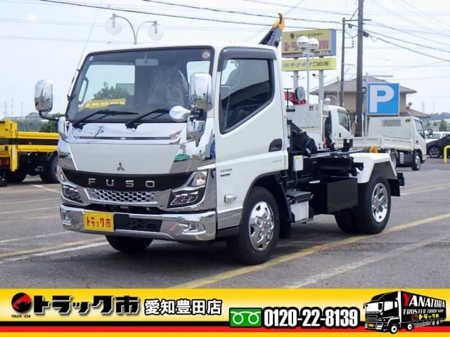 2023 Mitsubishi Canter T