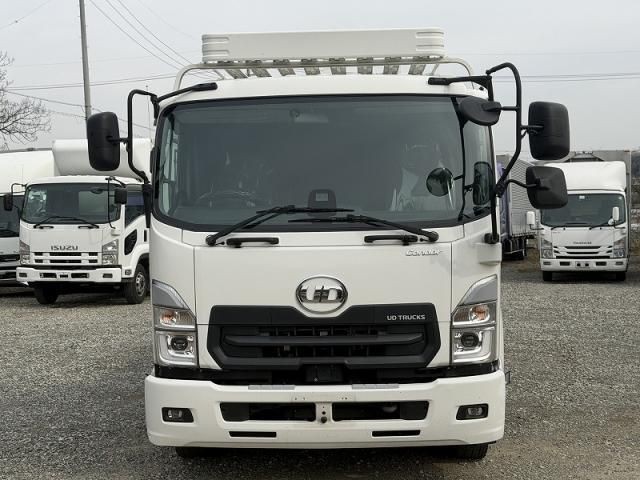 Nissan Diesel Condor