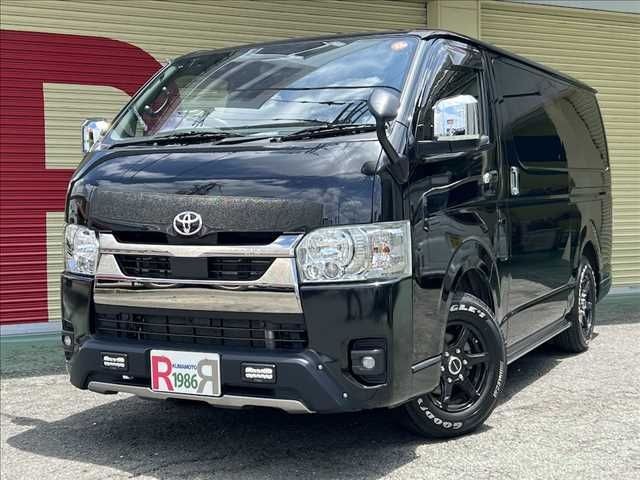Toyota Hiace V