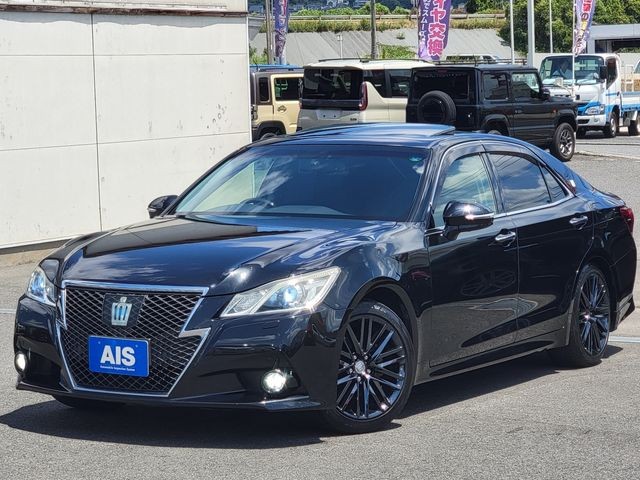 2015 Toyota Crown HV