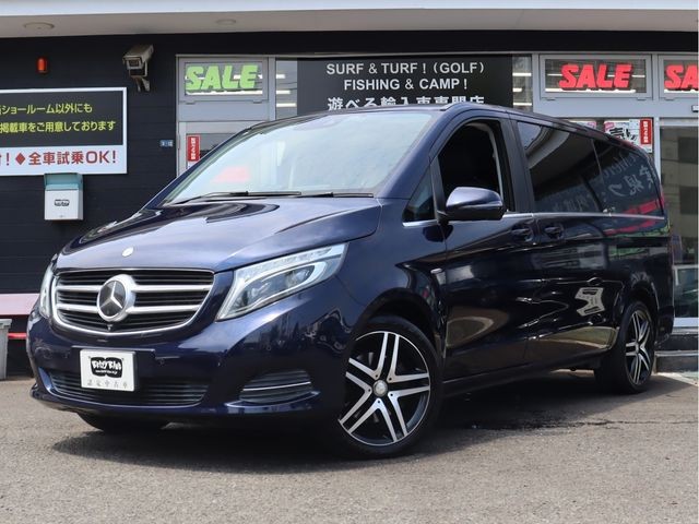 Mercedes-Benz V220D