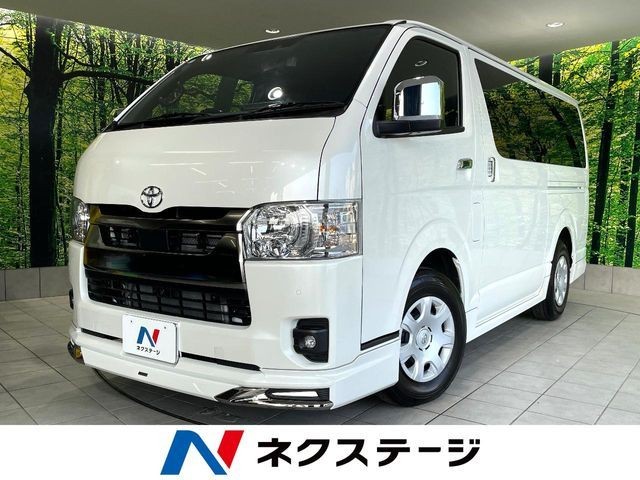 Toyota Hiace V