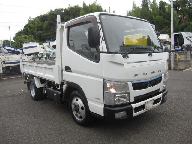 2016 Mitsubishi Canter T