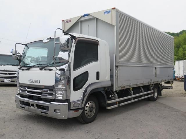 2020 Isuzu Forward