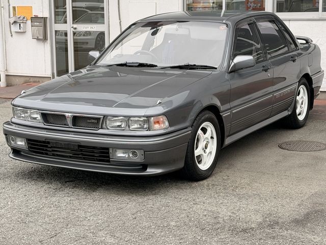 Mitsubishi Galant