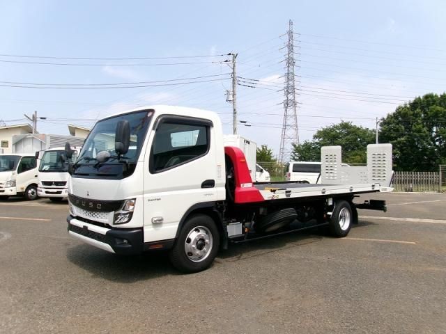 2024 Mitsubishi Canter T