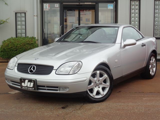 Mercedes-Benz SLK230