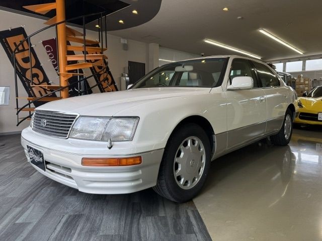 Toyota Celsior