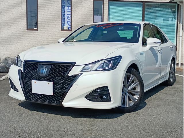 2017 Toyota Crown HV