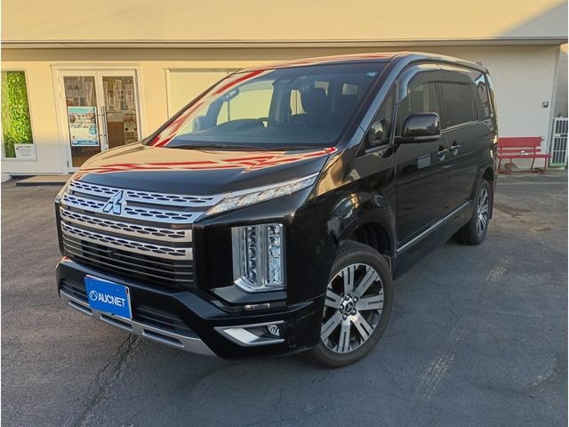 2020 Mitsubishi Delica D5