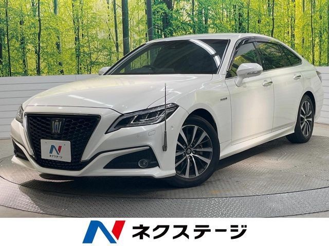 2018 Toyota Crown HV