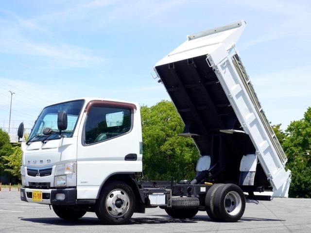2017 Mitsubishi Canter T