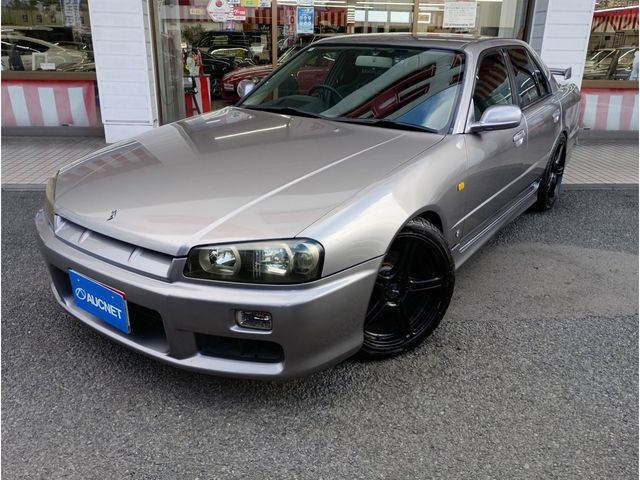 2000 Nissan Skyline