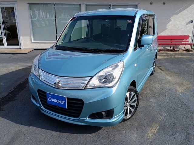 2014 Mitsubishi Delica D2