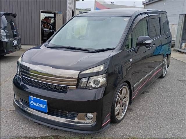 2013 Toyota Voxy