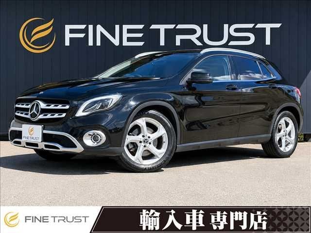 Mercedes-Benz GLA220