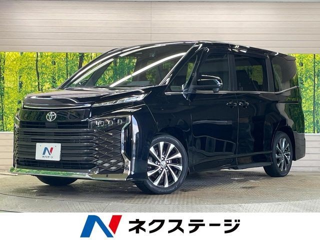 2022 Toyota Voxy