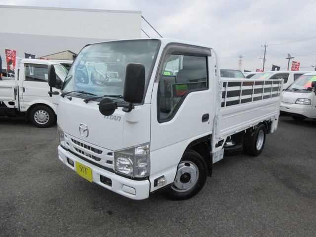 Mazda Titan