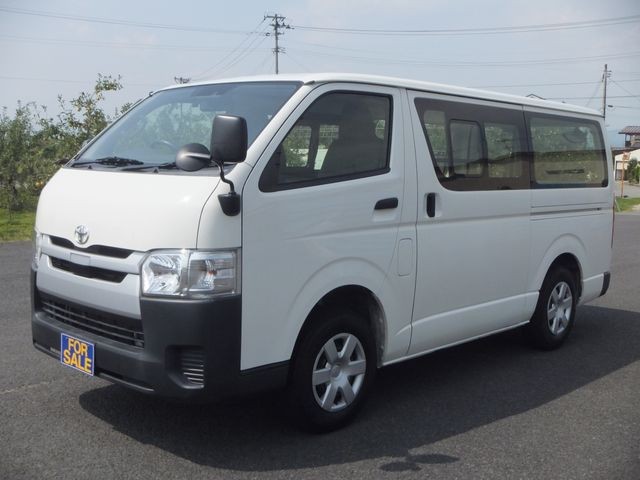 Toyota Hiace V
