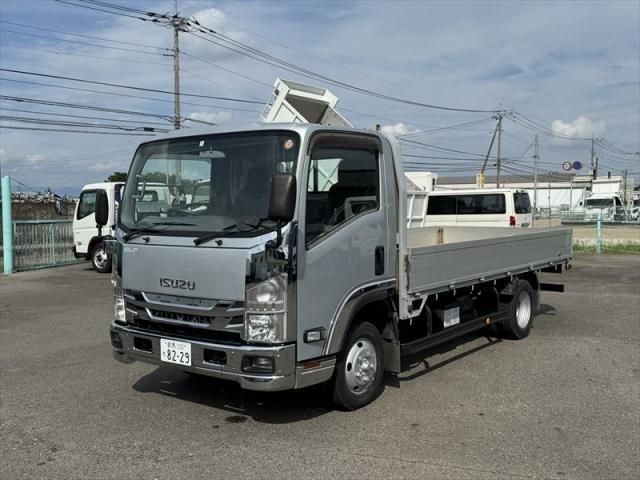 Isuzu ELF Truck