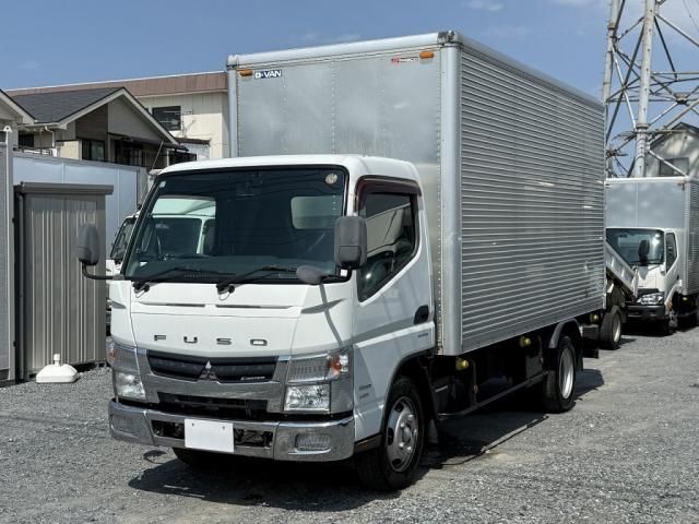 2014 Mitsubishi Canter T