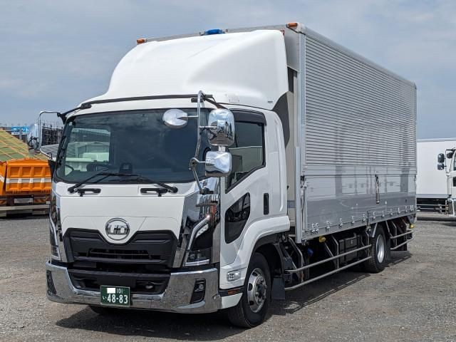 Nissan Diesel Condor