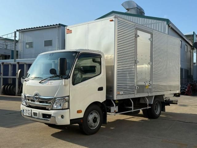 2024 Hino Dutro
