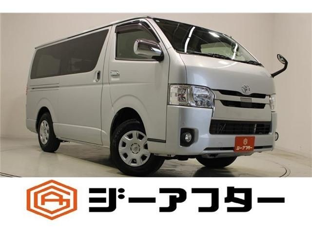 Toyota Hiace V