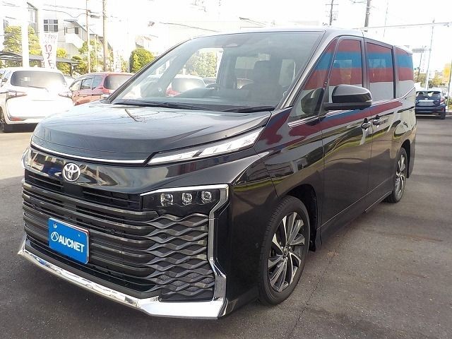 2022 Toyota Voxy