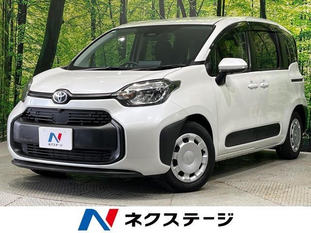 Toyota Sienta HV