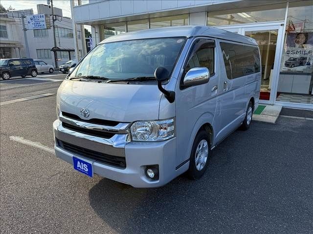 Toyota Hiace V